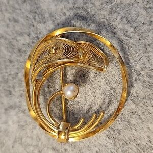 WINARD 12K GF Faux Pearl on Gold Filled 1 3/8"Dia. Brooch